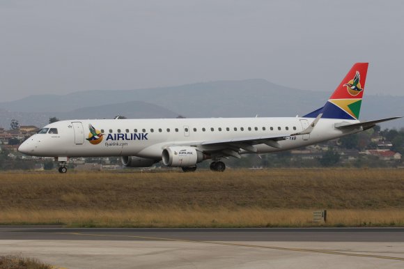 south-african-regional-airlink-charts-independence-from-saa-routes