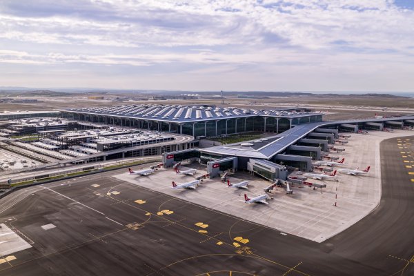 VIDEO Overnight success: Istanbul's new airport is fully open for