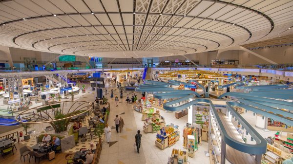 Jeddah Airports, Global Alliance Open 10,000m2 Duty-Free at KAIA | Jeddah  Airports Company