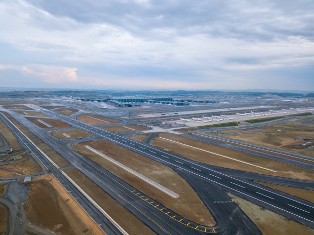 iGA - 3rd runway 