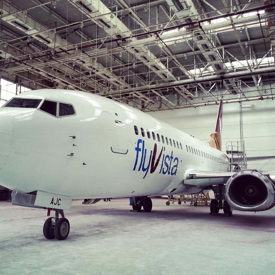 flyvista's first 737 has recently been painted