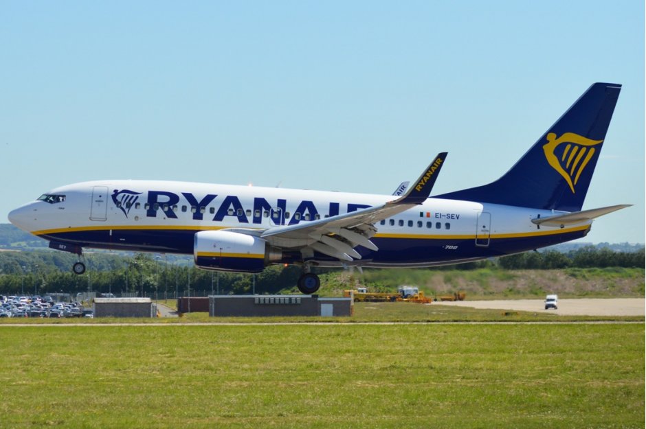 Ryanair 737-700