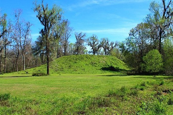 Lake Jackson Mounds Archaeological State Park